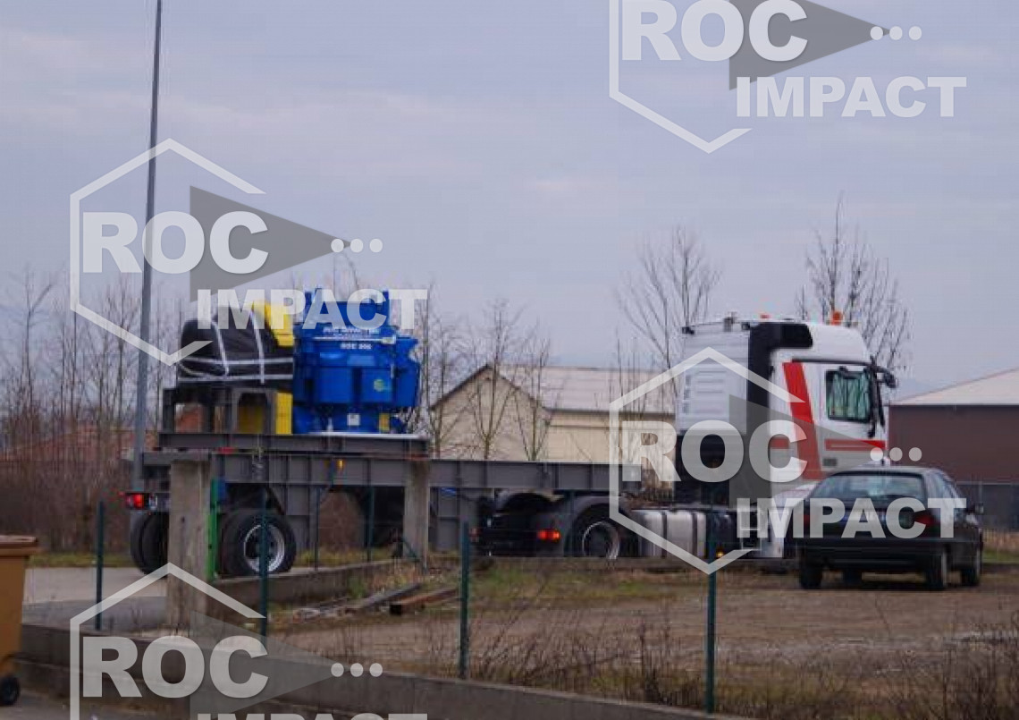 Installation complet mobile de concassage et criblage 200 t/h  (destination Togo)