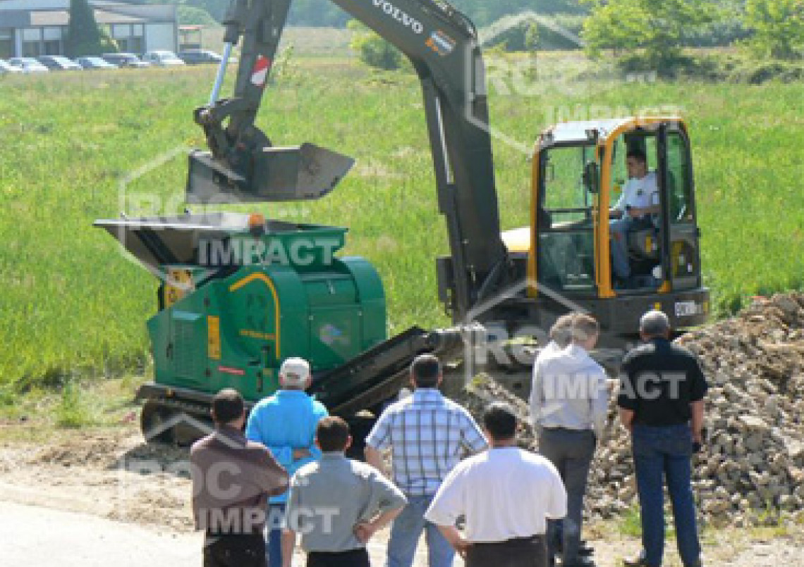 Starting up the M5000 Hammer Crusher
